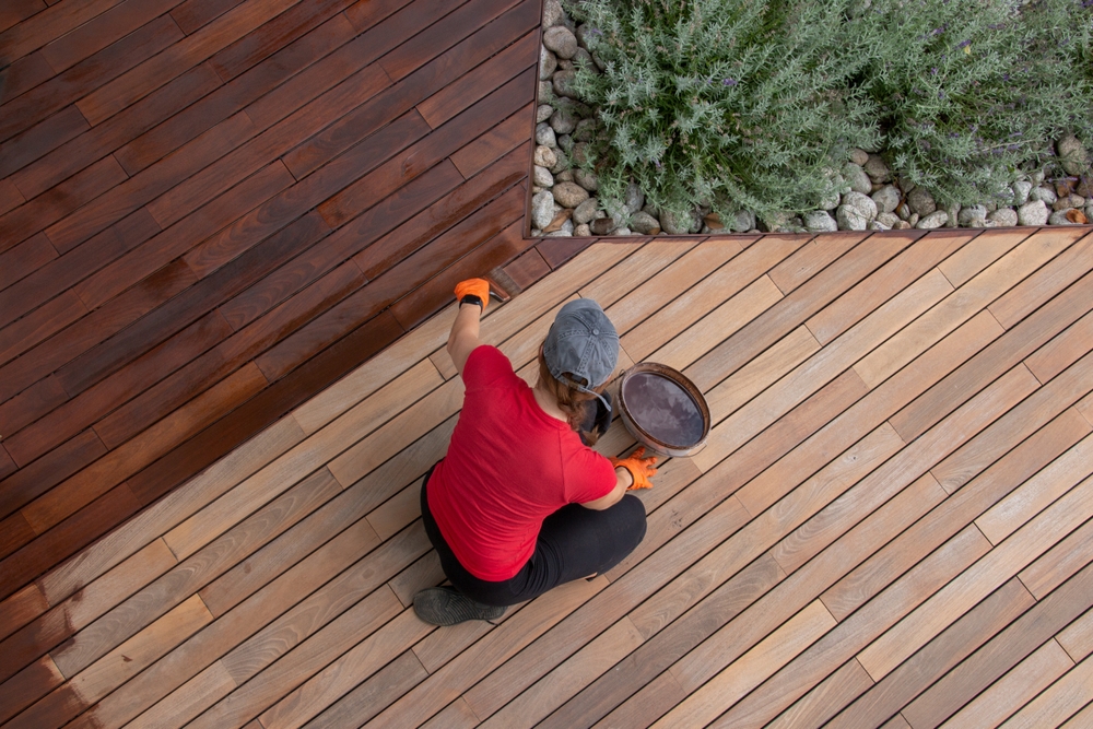 Which Decking Oils Are Best For Hardwood Decks: A Guide to UV Protectant Oils